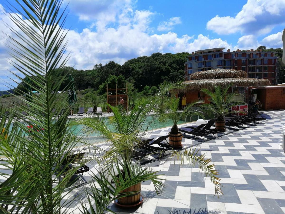 Allure Beach Resort Aparthotel Primorsko Eksteriør billede